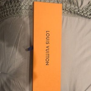 LV tie box